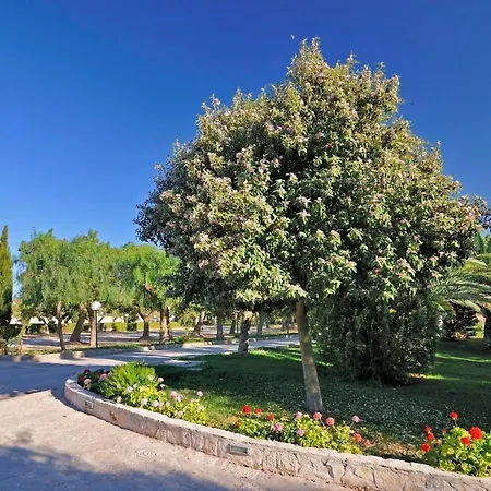 Tenuta Santa Lucia Hotel 3*